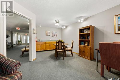 201 4025 Hill Avenue, Regina, SK - Indoor