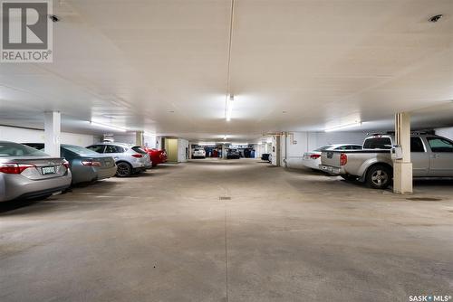 201 4025 Hill Avenue, Regina, SK - Indoor Photo Showing Garage