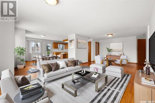 201 4025 Hill Avenue, Regina, SK - Indoor Photo Showing Living Room