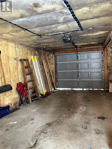 2055 Atkinson Street, Regina, SK - Indoor Photo Showing Garage