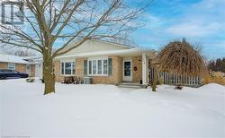 115 UXBRIDGE Crescent  Kitchener, ON N2E 2S2