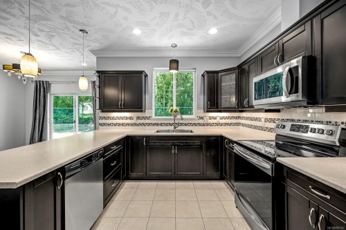 4738 Cruickshank Pl, Courtenay, BC 