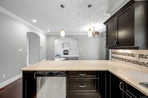 4738 Cruickshank Pl, Courtenay, BC 