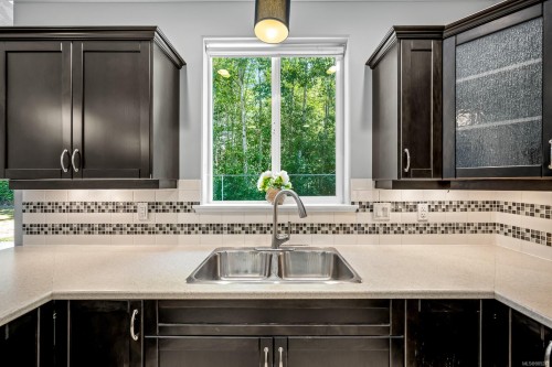 4738 Cruickshank Pl, Courtenay, BC 