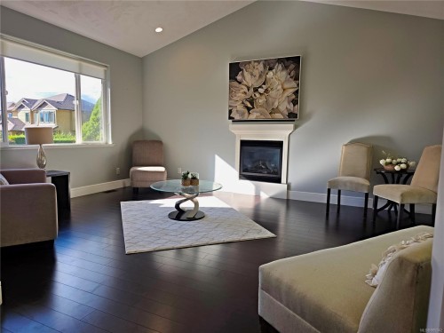 4738 Cruickshank Pl, Courtenay, BC 