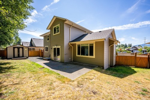 4738 Cruickshank Pl, Courtenay, BC 