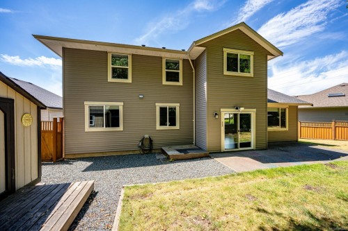 4738 Cruickshank Pl, Courtenay, BC 