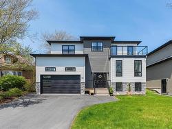 35 Beechwood Terrace  Wedgewood, NS B3M 2C3