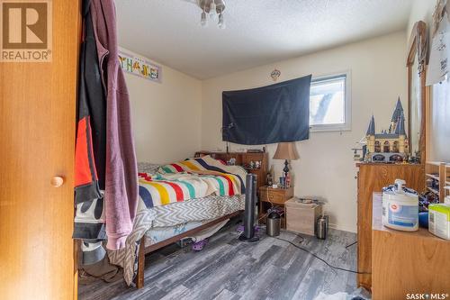 109 Simpson Road, Regina, SK - Indoor Photo Showing Bedroom