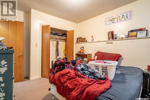 109 Simpson Road, Regina, SK - Indoor Photo Showing Bedroom