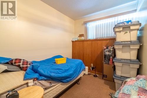 109 Simpson Road, Regina, SK - Indoor Photo Showing Bedroom