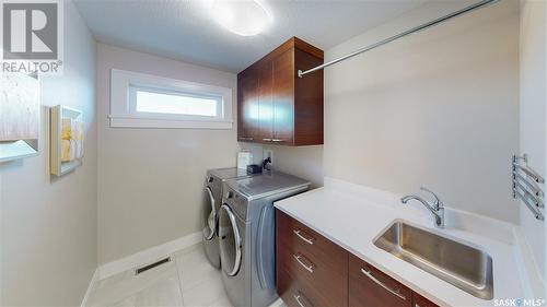 4362 Sage Drive, Regina, SK - Indoor Photo Showing Laundry Room