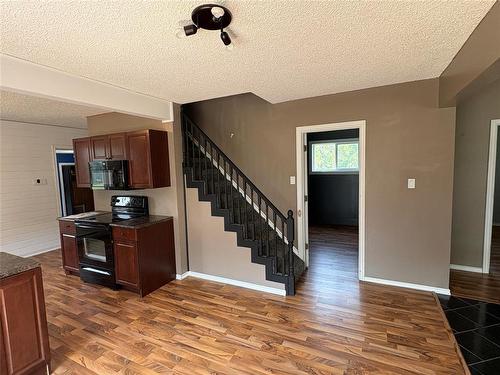 99110 163W Road, St Lazare, MB - Indoor