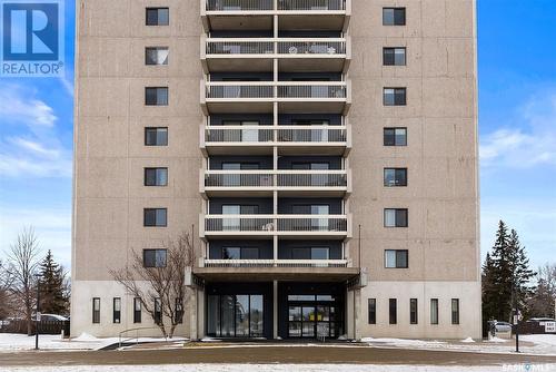 905 3520 Hillsdale Street, Regina, SK - Outdoor With Facade