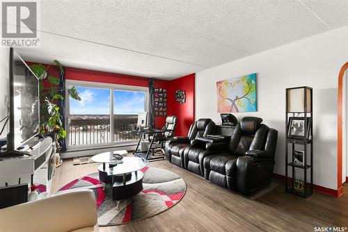 905 3520 Hillsdale Street, Regina, SK - Indoor Photo Showing Living Room