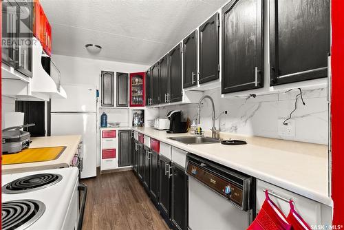 905 3520 Hillsdale Street, Regina, SK - Indoor Photo Showing Kitchen