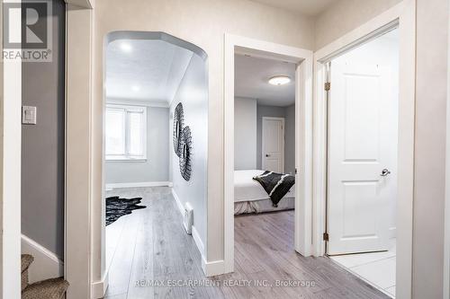 219 Rodgers Road, Hamilton, ON - Indoor Photo Showing Other Room