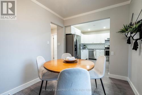 219 Rodgers Road, Hamilton, ON - Indoor Photo Showing Dining Room