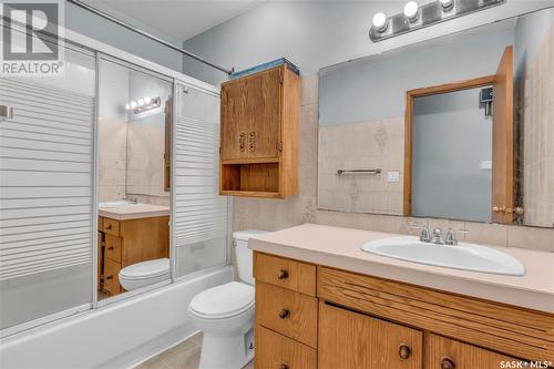 3519 6Th Avenue N, Regina, SK - Indoor Photo Showing Bathroom