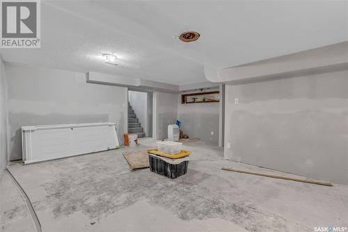 3519 6Th Avenue N, Regina, SK - Indoor