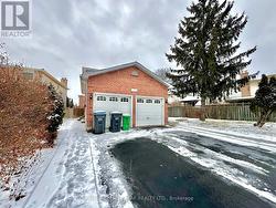 1613 STILLRIVER CRESCENT  Mississauga, ON L5M 3X2