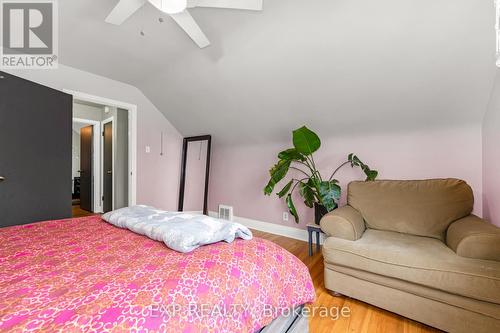 101 Erin Avenue, Hamilton, ON - Indoor Photo Showing Bedroom