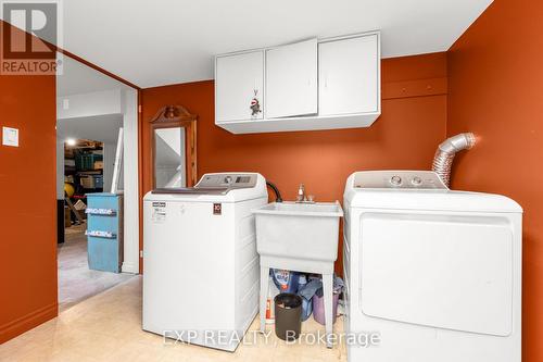 101 Erin Avenue, Hamilton, ON - Indoor Photo Showing Laundry Room