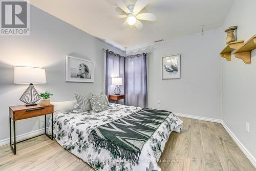 68 East 35Th Street, Hamilton, ON - Indoor Photo Showing Bedroom