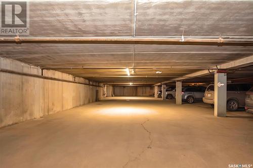 218 Plainsview Drive, Regina, SK - Indoor Photo Showing Garage