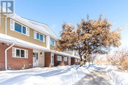 218 Plainsview Drive, Regina, SK - Outdoor With Facade