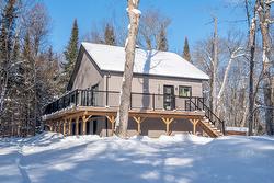 1860 Ch. du Lac-Paquet E.  Rivière-Rouge, QC J0T 1T0