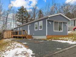 33 Stanley Street  Middle Sackville, NS B4E 1E7