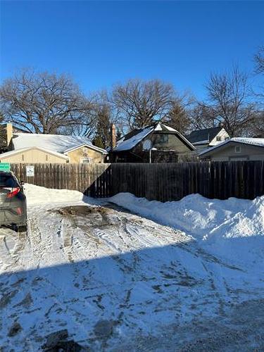 132 Notre Dame St, Winnipeg, MB 