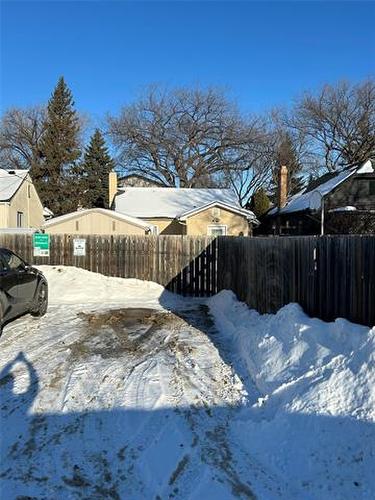 132 Notre Dame St, Winnipeg, MB 