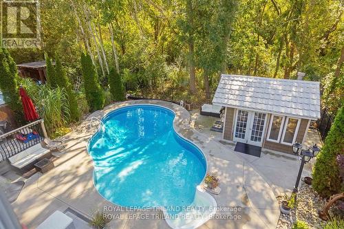 1519 Privet Place, London, ON - Outdoor With In Ground Pool