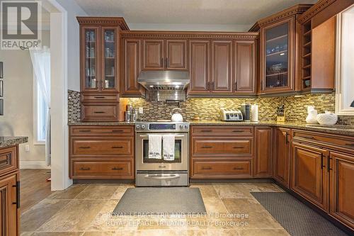 1519 Privet Place, London, ON - Indoor Photo Showing Kitchen