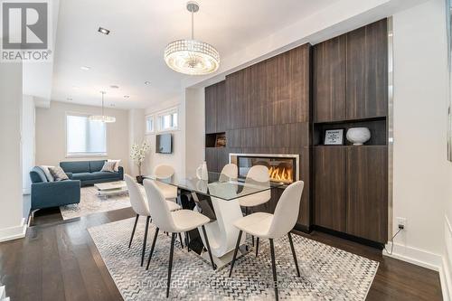 685 Montbeck Crescent, Mississauga, ON - Indoor Photo Showing Dining Room