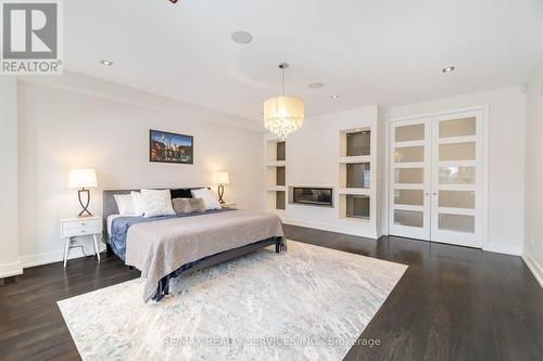 685 Montbeck Crescent, Mississauga, ON - Indoor Photo Showing Bedroom