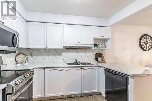 310 Fallowfield Drive, Kitchener, ON - Indoor Photo Showing Kitchen With Double Sink