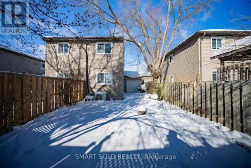 198 Silver Aspen Crescent, Kitchener, ON - Outdoor