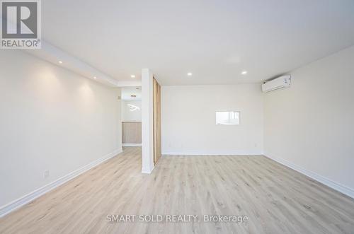 198 Silver Aspen Crescent, Kitchener, ON - Indoor Photo Showing Other Room