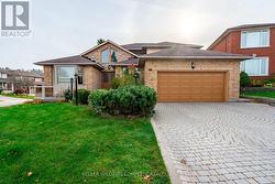 90 DEREK DRIVE  Hamilton, ON L8G 5A7