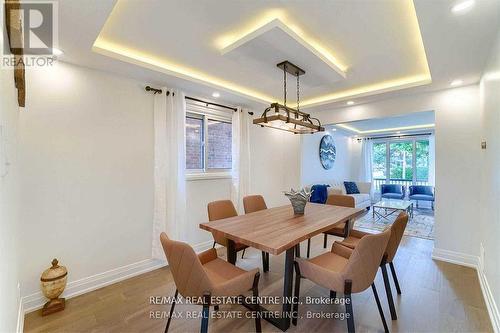 550 Meadows Boulevard, Mississauga, ON - Indoor Photo Showing Dining Room