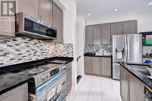 52 Weatherall Avenue, Cambridge, ON - Indoor Photo Showing Kitchen With Upgraded Kitchen