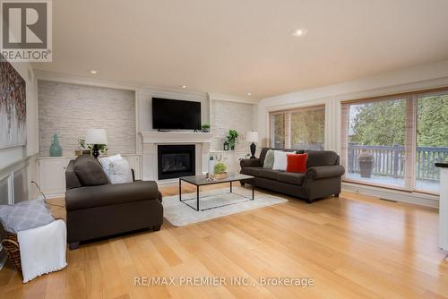 4011 Lantern Lane, Burlington, ON - Indoor Photo Showing Living Room With Fireplace