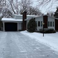 167 WITHROW AVENUE N  Ottawa, ON K2G 2J6