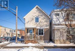 223 CARRUTHERS AVENUE  Ottawa, ON K1Y 1N8