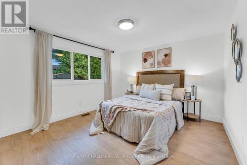 9 Piper Place, Hamilton, ON - Indoor Photo Showing Bedroom