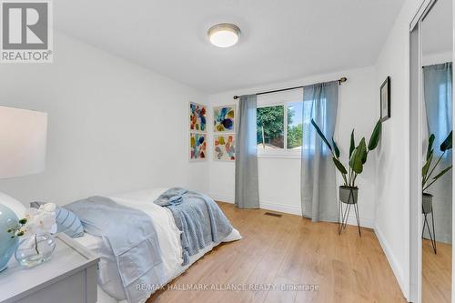 9 Piper Place, Hamilton, ON - Indoor Photo Showing Bedroom