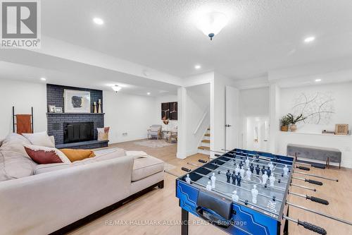 9 Piper Place, Hamilton, ON - Indoor Photo Showing Living Room With Fireplace